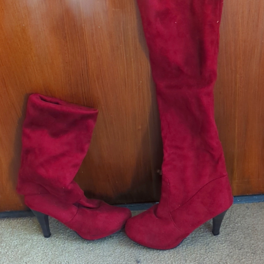 Red boots convertible over the knee